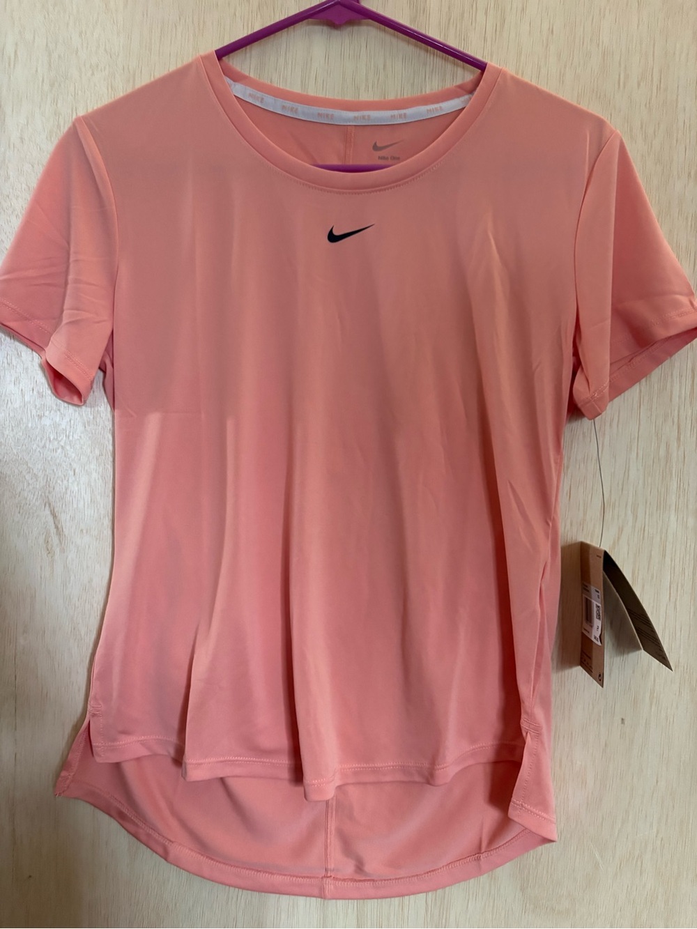 Women’s XS Nike One Coral Top